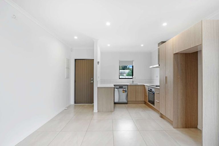 Photo of property in 23a Ventura Street, Mangere, Auckland, 2022