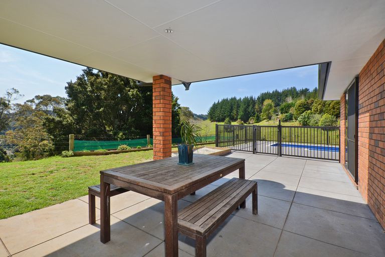 Photo of property in 90 Kara Road, Maungatapere, Whangarei, 0179