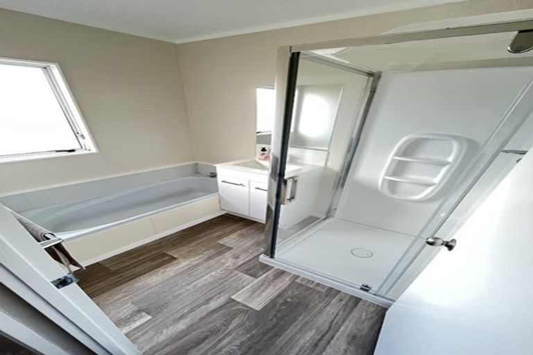 Photo of property in 95 Sykes Road, Weymouth, Auckland, 2103