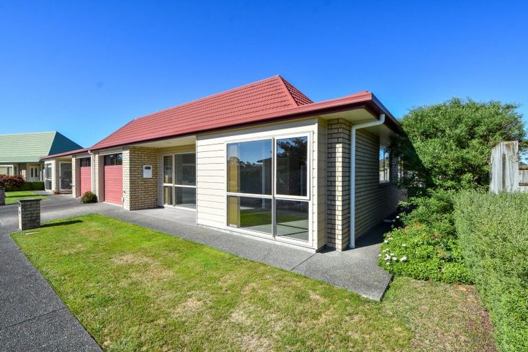 Photo of property in Villa Estate, 46/55 Armstrong Avenue, Carterton, 5713