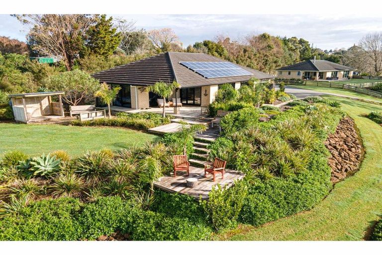 Photo of property in 4 Lensvelt Lane, Kerikeri, 0230