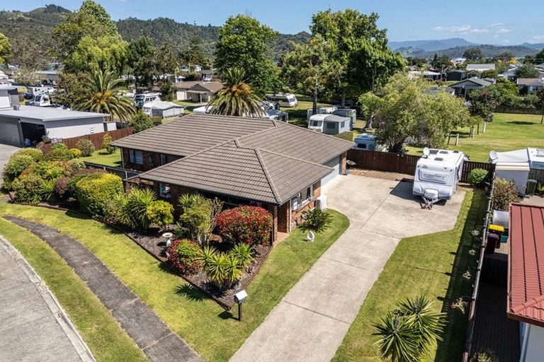 Photo of property in 16 Cobham Lane, Whitianga, 3510