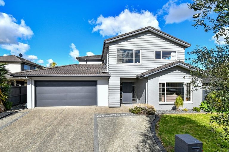 Photo of property in 4 Glasson Avenue, Flat Bush, Auckland, 2016