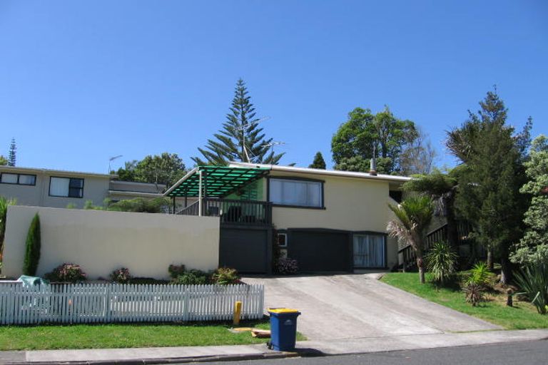 Photo of property in 1/82 Stott Avenue, Birkdale, Auckland, 0626