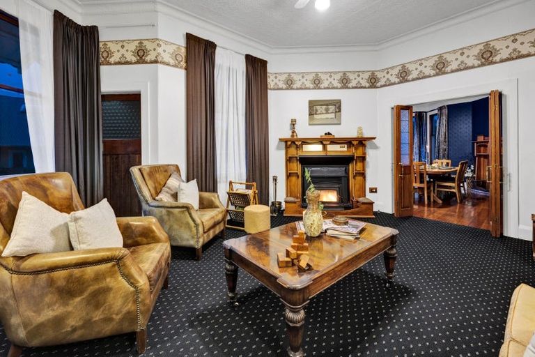 Photo of property in 68 Collins Street, Hawera, 4610