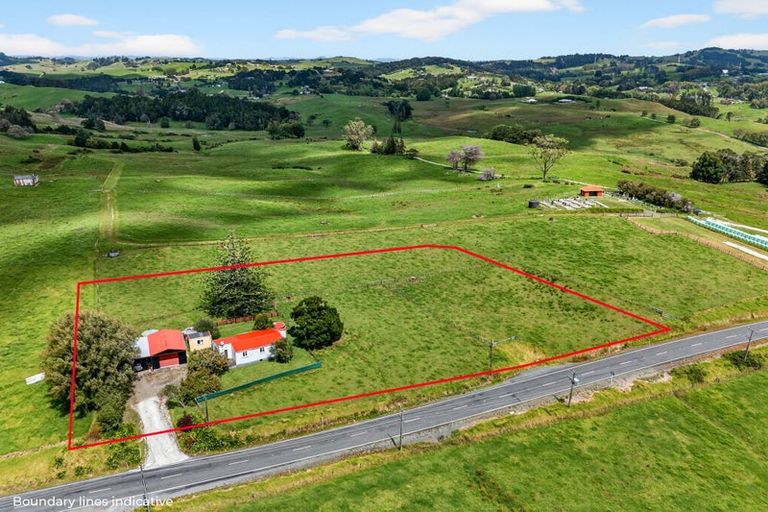 Photo of property in 170 Kaiwaka-mangawhai Road, Kaiwaka, Wellsford, 0975