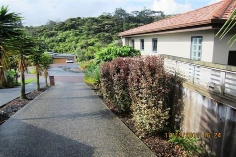 Photo of property in 38 Pitoitoi Avenue, Greenhithe, Auckland, 0632