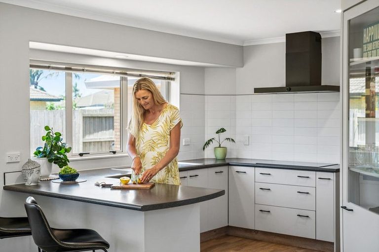 Photo of property in 67 Pacific Cove Drive, Papamoa Beach, Papamoa, 3118