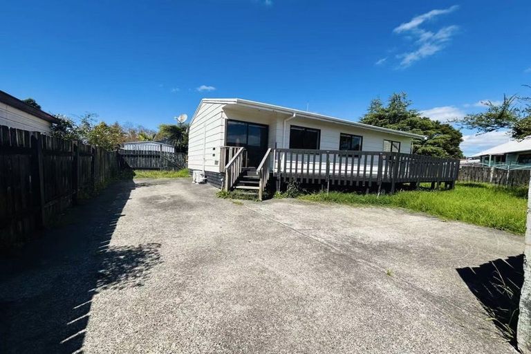 Photo of property in 1/7 Elvira Place, Ranui, Auckland, 0612