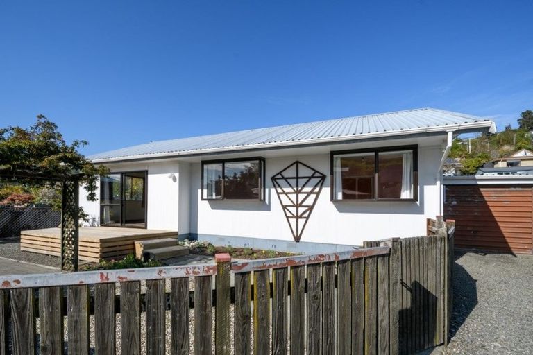 Photo of property in 2/108 Toi Toi Street, Toi Toi, Nelson, 7010