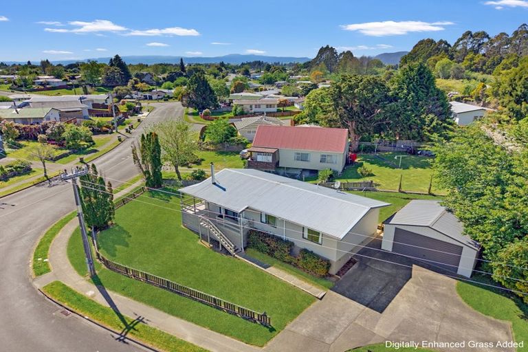 Photo of property in 2 Goldie Street, Pukehangi, Rotorua, 3015