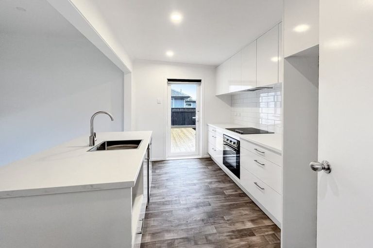 Photo of property in 27 Glasgow Street, Takaro, Palmerston North, 4412