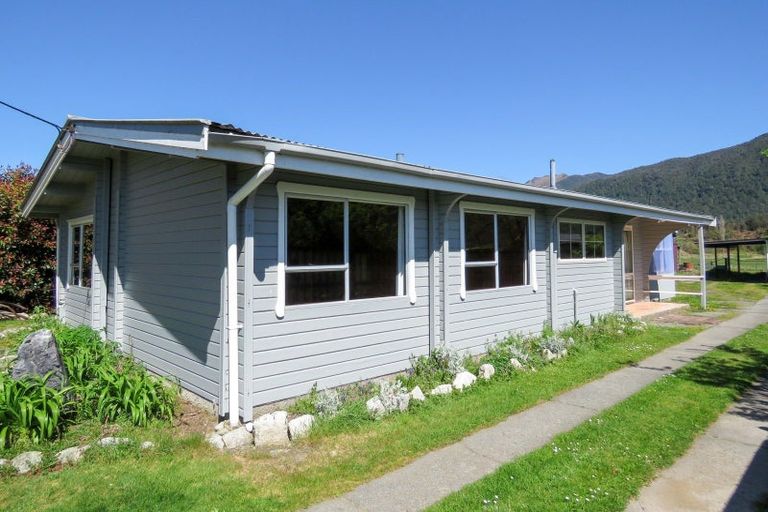 Photo of property in 41 State Highway 2, Waipatu, Hastings, 4172