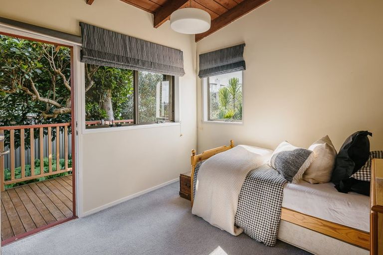 Photo of property in 10 Peregrine Place, Birkenhead, Auckland, 0626