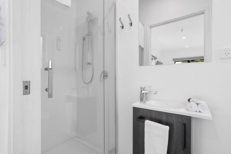 Photo of property in 106 Whitby Place, Whangamata, 3620