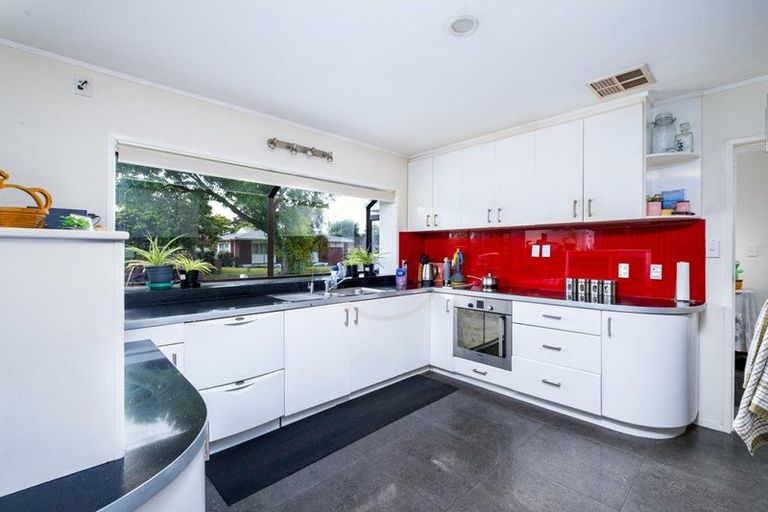 Photo of property in 3 Zenith Place, Conifer Grove, Takanini, 2112