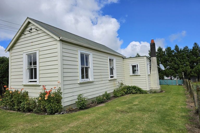 Photo of property in 52 Carthew Street, Okato, 4335