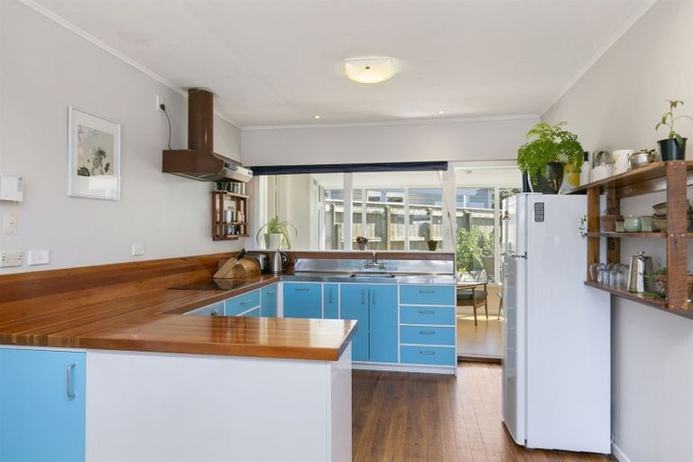 Photo of property in 26 Imperial Terrace, Melrose, Wellington, 6022