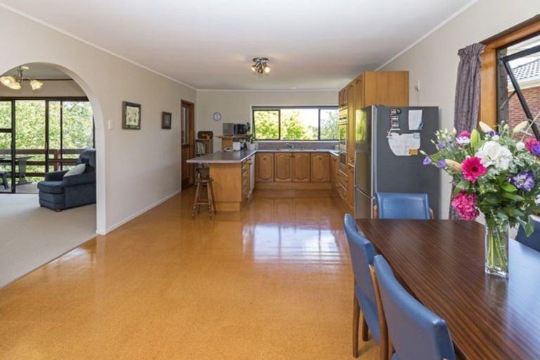 Photo of property in 15 Jade Avenue, Pakuranga Heights, Auckland, 2010