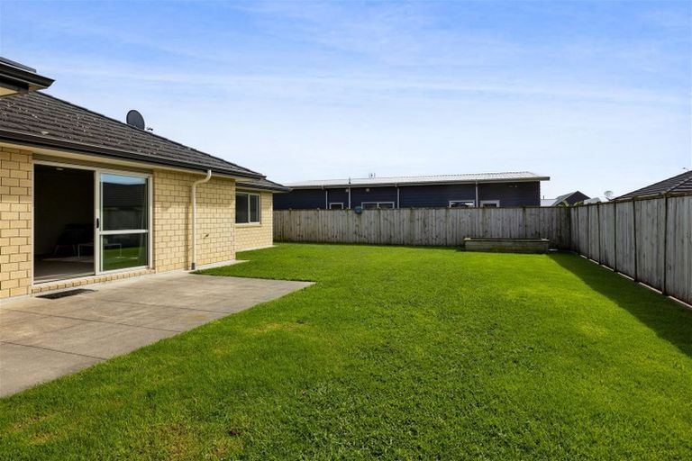 Photo of property in 11 Rawiri Drive, Bell Block, New Plymouth, 4312