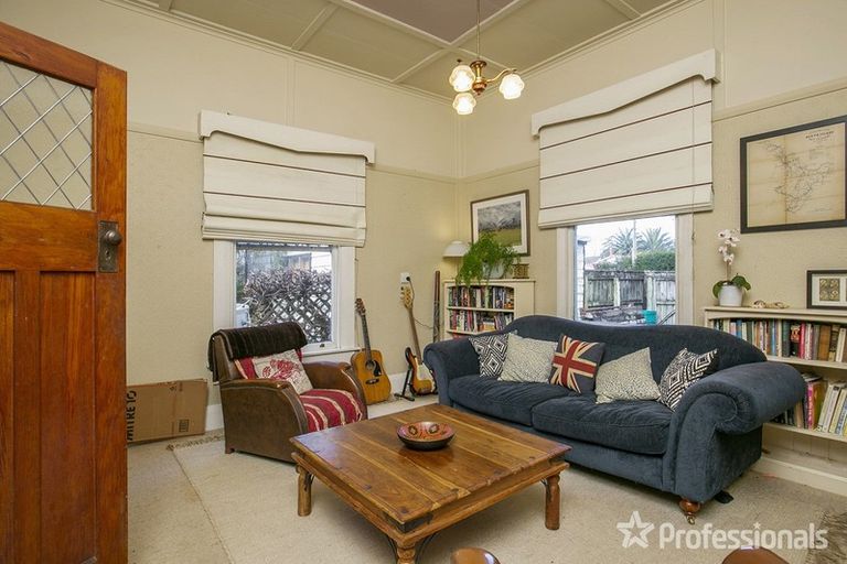 Photo of property in 1 Tyne Street, Carterton, 5713