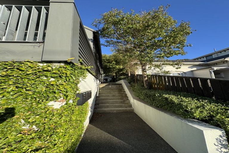 Photo of property in 3/83 Austin Street, Mount Victoria, Wellington, 6011