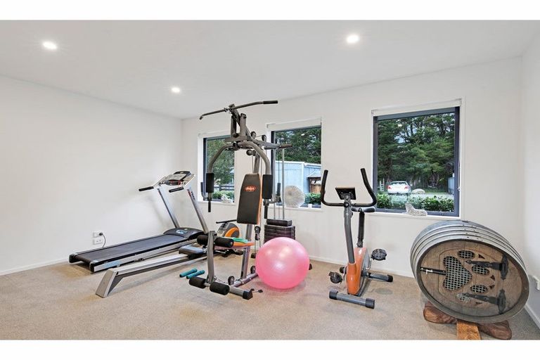 Photo of property in 205 High Street, Oxford, 7430