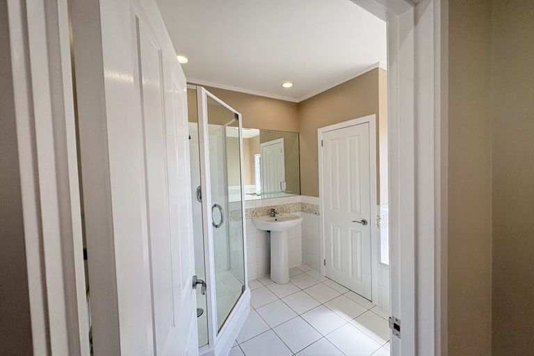 Photo of property in 619 State Highway 16, Kumeu, 0891