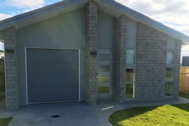 Photo of property in 34 Richardson Road, Omokoroa, 3114