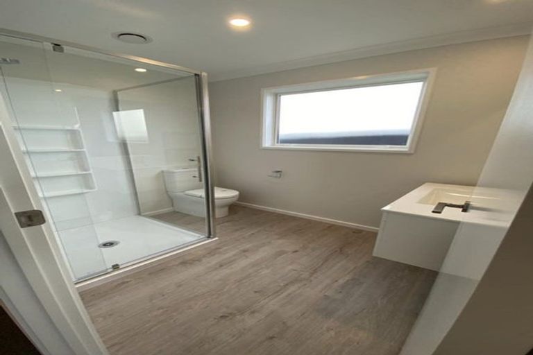 Photo of property in 8 Manhattan Crescent, Papamoa, 3118