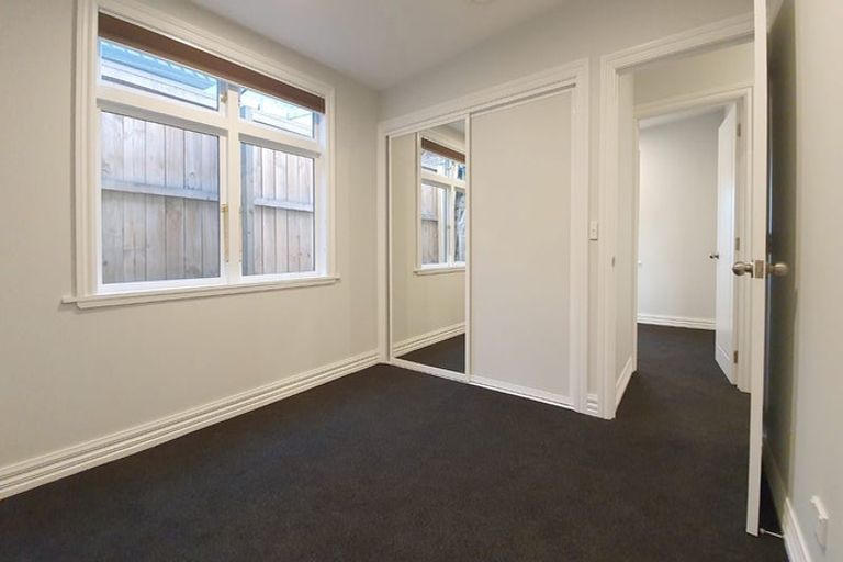 Photo of property in 43 Sumner Road, Lyttelton, 8082