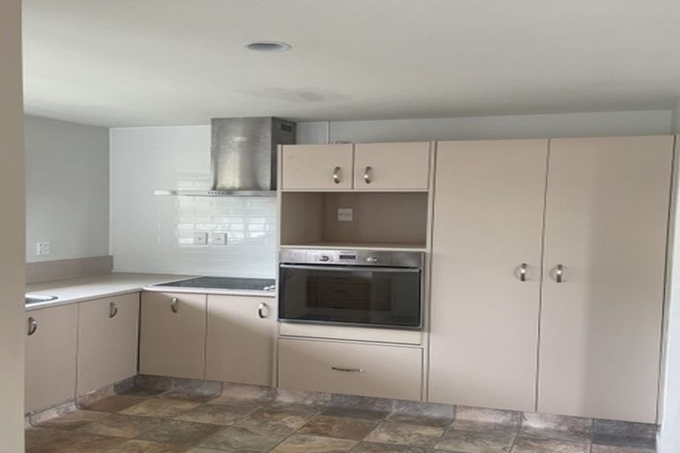 Photo of property in 12 Scandia Court, Hokowhitu, Palmerston North, 4410