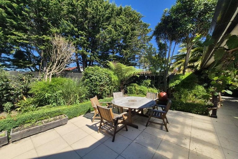 Photo of property in 49a Strowan Road, Strowan, Christchurch, 8052