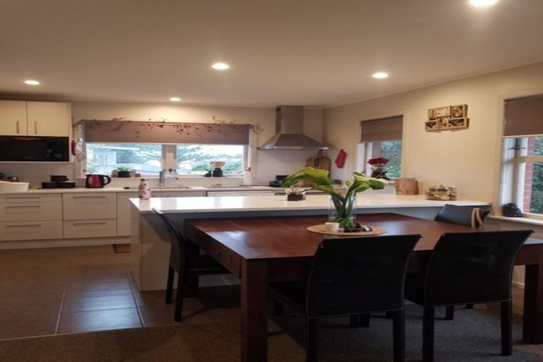 Photo of property in 145 Hutchinsons Road, Bucklands Beach, Auckland, 2014