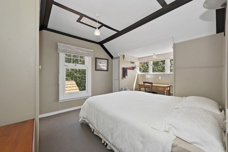 Photo of property in 48 Hillcrest Road, Hillcrest, Hamilton, 3216