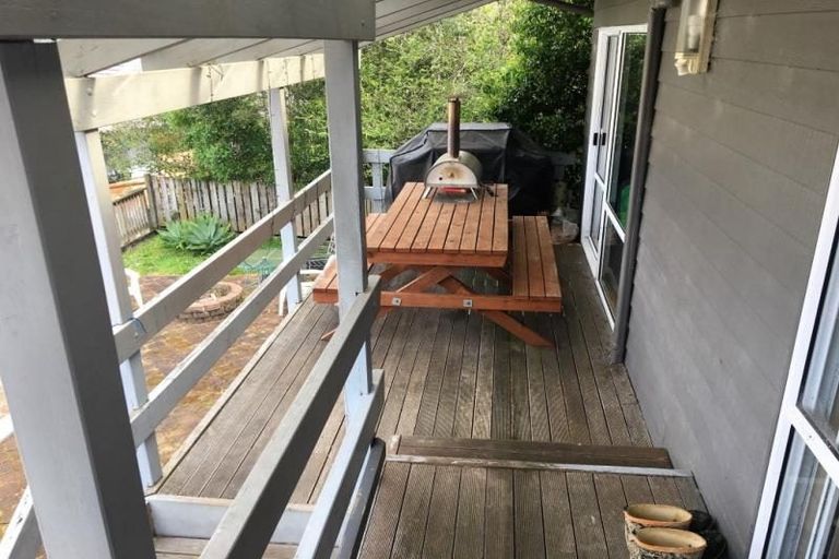 Photo of property in 1/3 Miriam Corban Heights, Henderson, Auckland, 0612