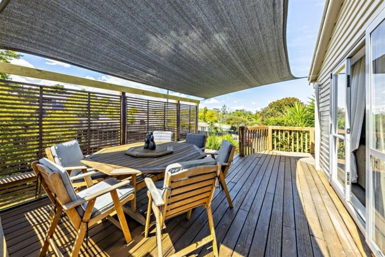 Photo of property in 18 Matipo Drive, Tuakau, 2121