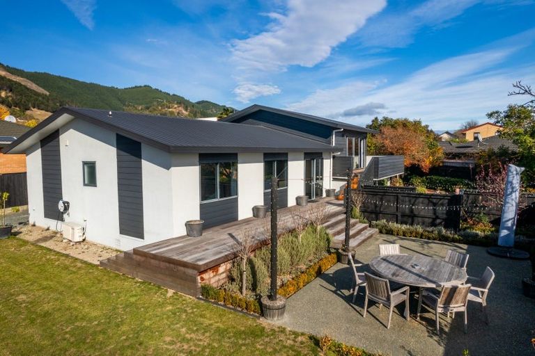 Photo of property in 8 Squire Way, Richmond, 7020