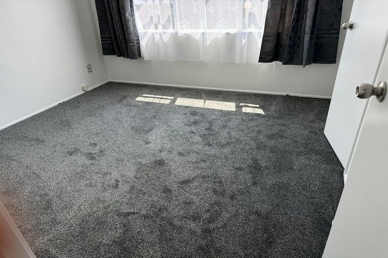 Photo of property in 1/42 Moncrieff Avenue, Clendon Park, Auckland, 2103