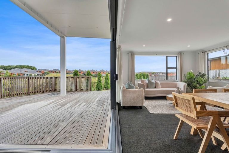 Photo of property in 71 Cyrus Street, Whalers Gate, New Plymouth, 4310
