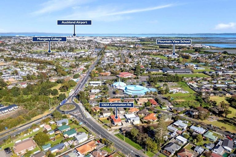Photo of property in 132a Coronation Road, Mangere Bridge, Auckland, 2022