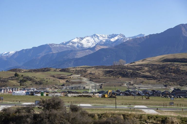 Photo of property in 11a Double Cone Road, Jacks Point, Queenstown, 9371