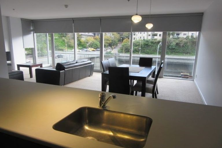 Photo of property in Montreaux Apartments, 3f/164 The Terrace, Wellington Central, Wellington, 6011