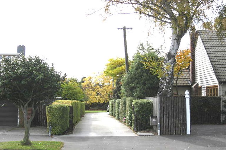 Photo of property in 50 Memorial Avenue, Ilam, Christchurch, 8053