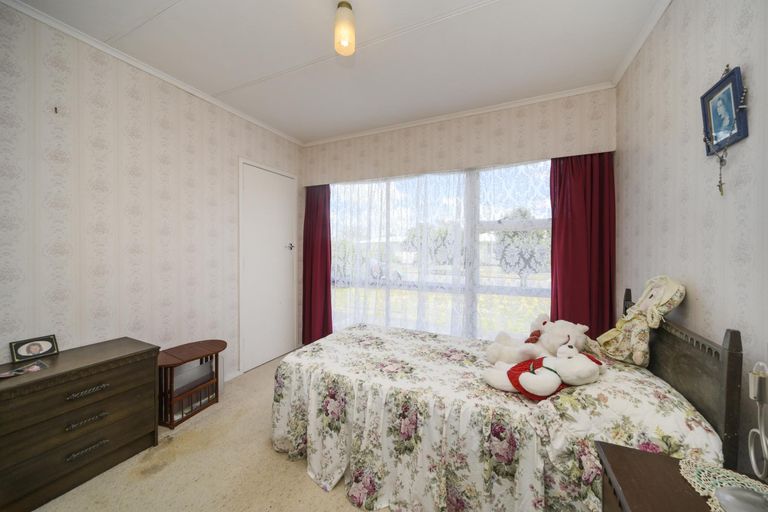 Photo of property in 37 Waterloo Crescent, Hokowhitu, Palmerston North, 4410