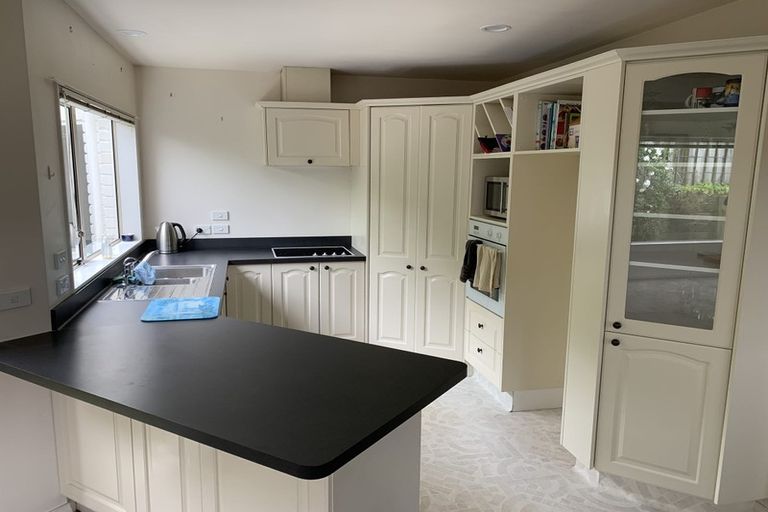 Photo of property in 32a Weka Road, Raumati Beach, Paraparaumu, 5032