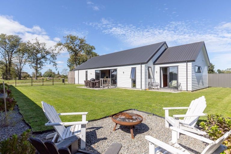 Photo of property in 16 Ross Taylor Lane, Masterton, 5810