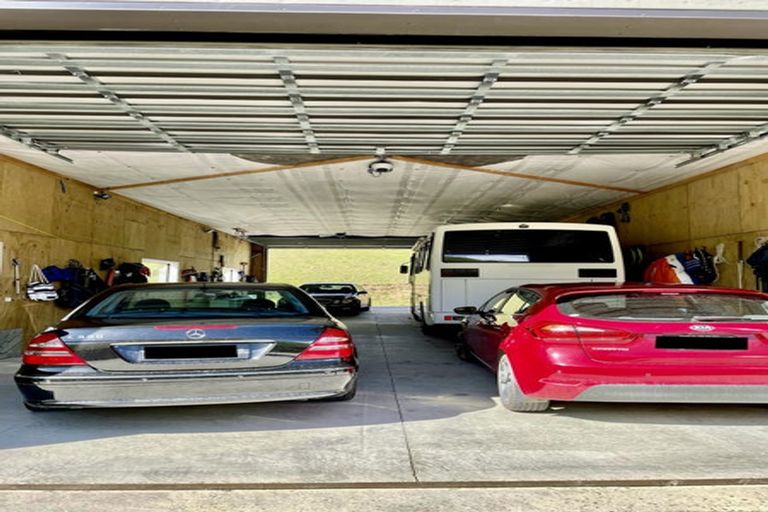 Photo of property in 211 Mcarthur Road, Springvale, Alexandra, 9391