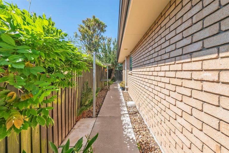 Photo of property in 196 Quinns Road, Shirley, Christchurch, 8013