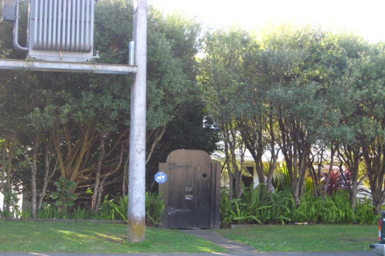 Photo of property in 24 Clawton Street, Westown, New Plymouth, 4310